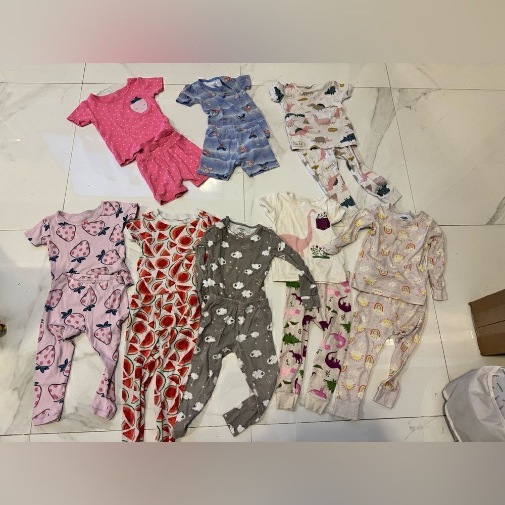 8 sets of pajamas #10